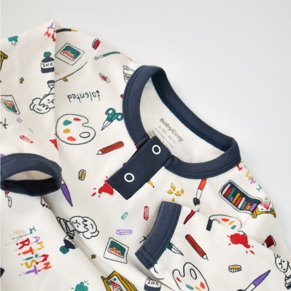 Organic Comfort Meets Adorable Design: 2-Piece Little People Set - Picture 3 of 8